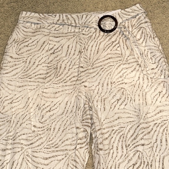 New Directions Wide Leg Linen Pants Desert Sage Tiger Print Ring Belt Detail - Picture 9 of 10